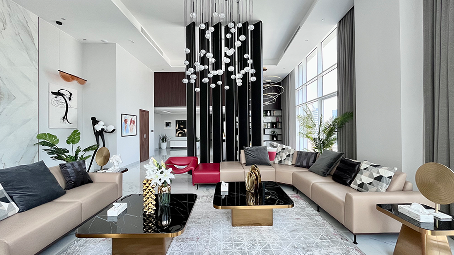 Za’abeel Duplex Penthouse: Smart Home Integration for Modern Luxury Living